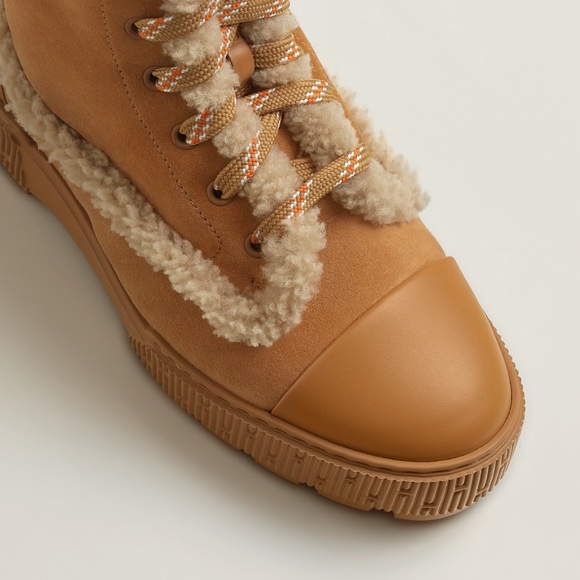 NIB Hermes Fresh Shearling Women’s Ankle Boot Miel Beige Tan US 8 - Picture 5 of 15